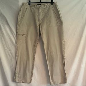 Women’s stretch AVENUE 14 (1x) khaki pants $12
